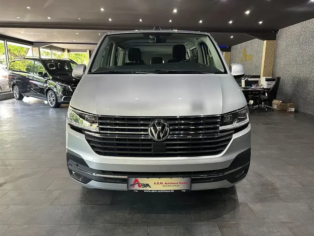 Gebraucht VW Caravelle 204 PS (150 kW) 2023 Silber Van