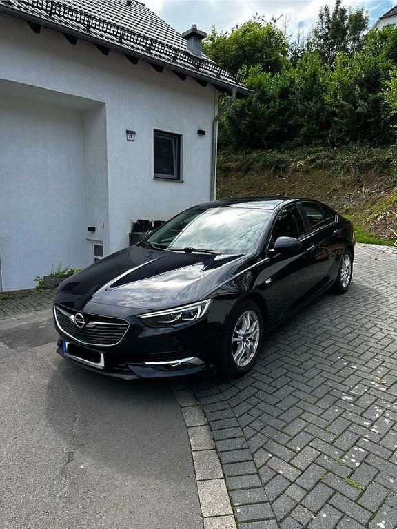 Blau Gebraucht 2017 Opel Insignia Sport Limousine | 7.800 € (Superpreis) - Bild 1/4