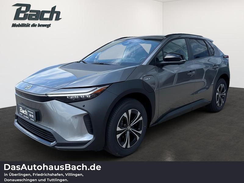 Palladium silber Gebraucht 2025 Toyota bZ4X SUV | 36.990 € (Fairer Preis) - Bild 1/4