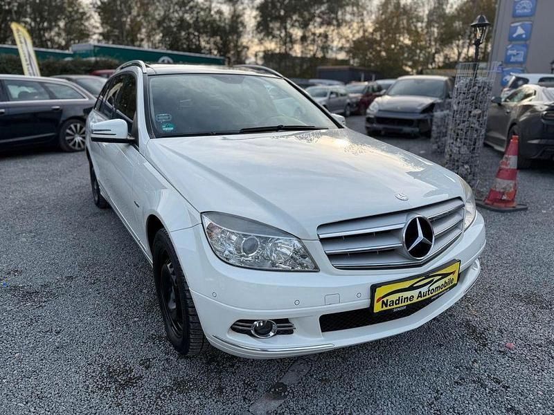 Weiß Gebraucht 2008 Mercedes C180 Kombi | 4.800 € (Guter Preis) - Bild 1/4
