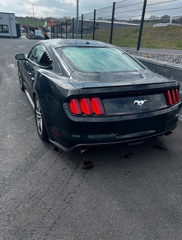 Gebraucht Ford Mustang GT 318 PS (233 kW) 2015 Schwarz Coupé