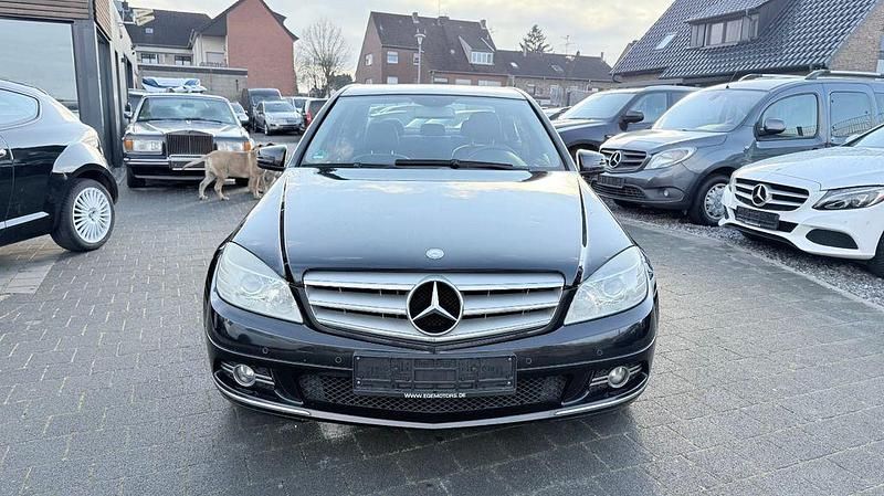 Gebraucht Mercedes C180 Avantgarde 156 PS (114 kW) 2009 Schwarz Limousine