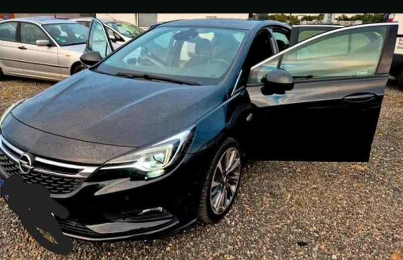 Schwarz Gebraucht 2016 Opel Astra Limousine | 7.899 € (Etwas zu teuer) - Bild 1/4