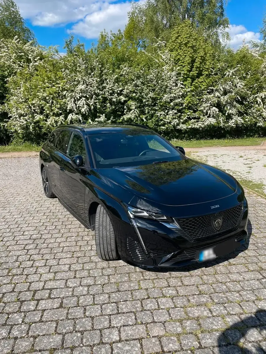 Gebraucht Peugeot 308 SW GT 131 PS (96 kW) 2024 Schwarz Limousine