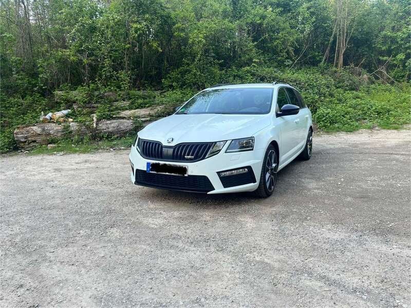 Weiß Gebraucht 2017 Skoda Octavia RS Kombi | 19.000 € (Guter Preis) - Bild 1/4