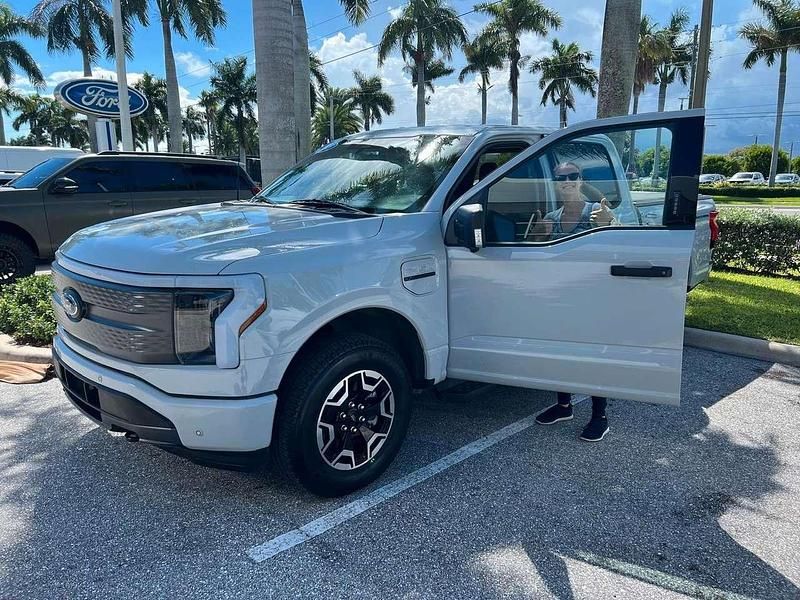 Gebraucht Ford F-150 458 PS (336 kW) 2023 Avalanche Pickup