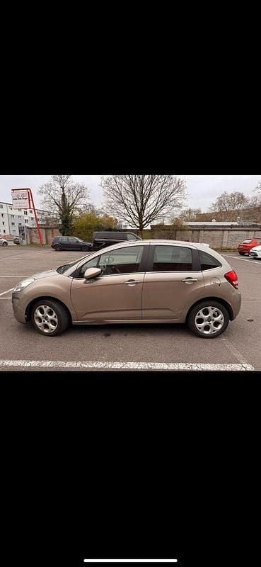 Gebraucht Citroën C3 Exclusive 120 PS (88 kW) 2011 Gold Kleinwagen