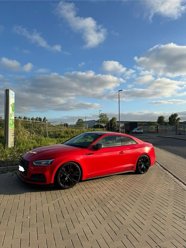 Rot Gebraucht 2017 Audi S5 Exclusive Coupé | 22.000 € - Bild 1/4