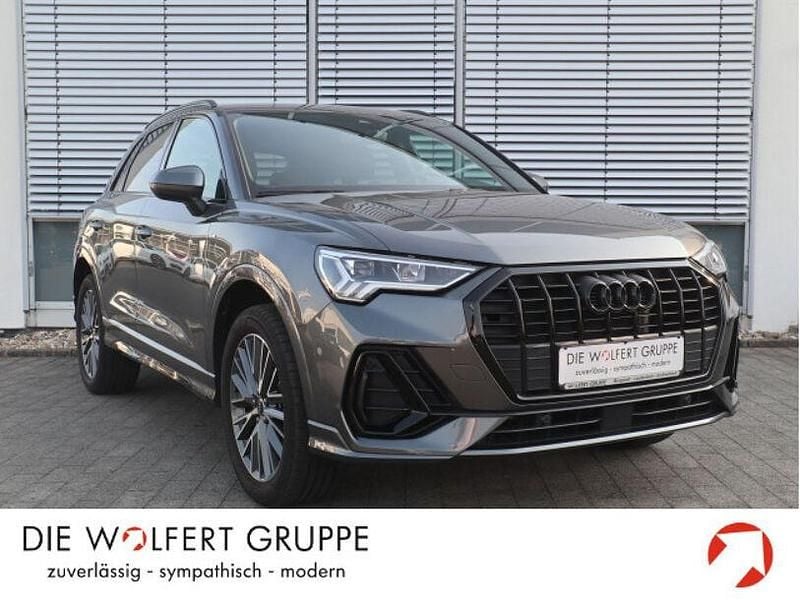 Grau Gebraucht 2022 Audi Q3 Ambiente SUV | 33.380 € (Guter Preis) - Bild 1/4