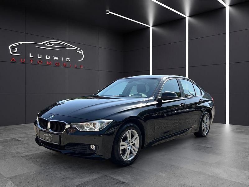 Schwarz Gebraucht 2013 BMW 316 Limousine | 10.950 € (Fairer Preis) - Bild 1/4