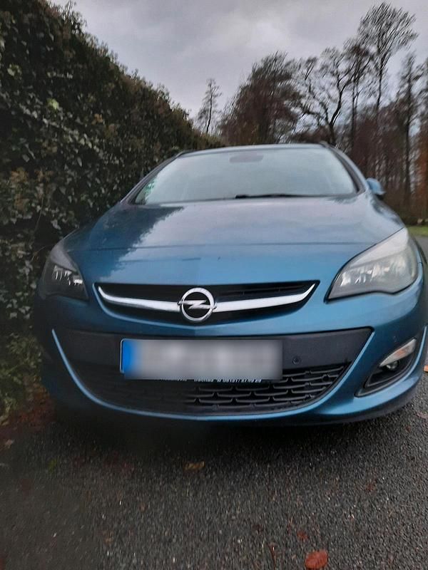 Gebraucht Opel Astra 2014 Blau Kombi
