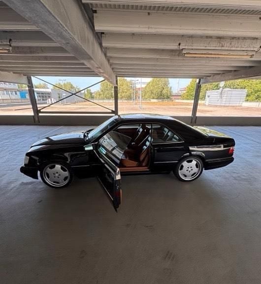 Schwarz Gebraucht 1996 Mercedes E320 Coupé | 21.200 € (Etwas zu teuer) - Bild 1/4