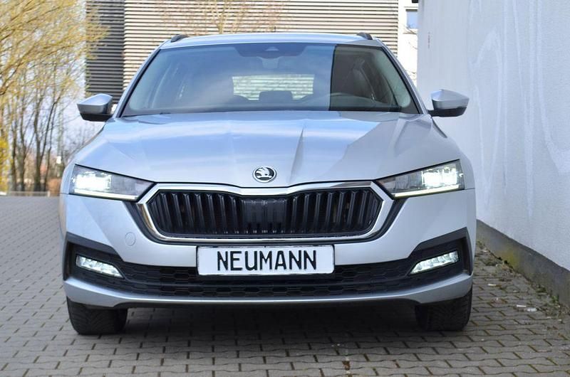 Gebraucht Skoda Octavia Ambition 150 PS (110 kW) 2022 Silber Kombi