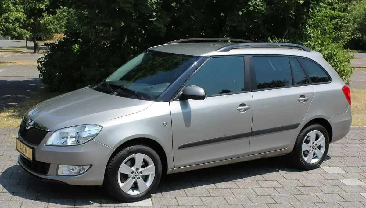 Gebraucht Skoda Fabia Fresh 105 PS (77 kW) 2014 Cappuccinobeige metallic Kombi