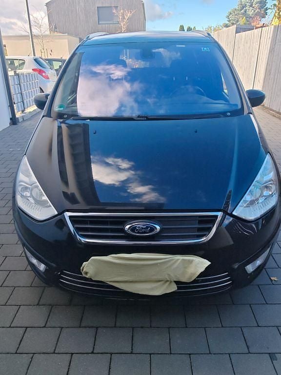Schwarz Gebraucht 2012 Ford Galaxy Titanium Van / Kleinbus | 4.499 € (Superpreis) - Bild 1/4