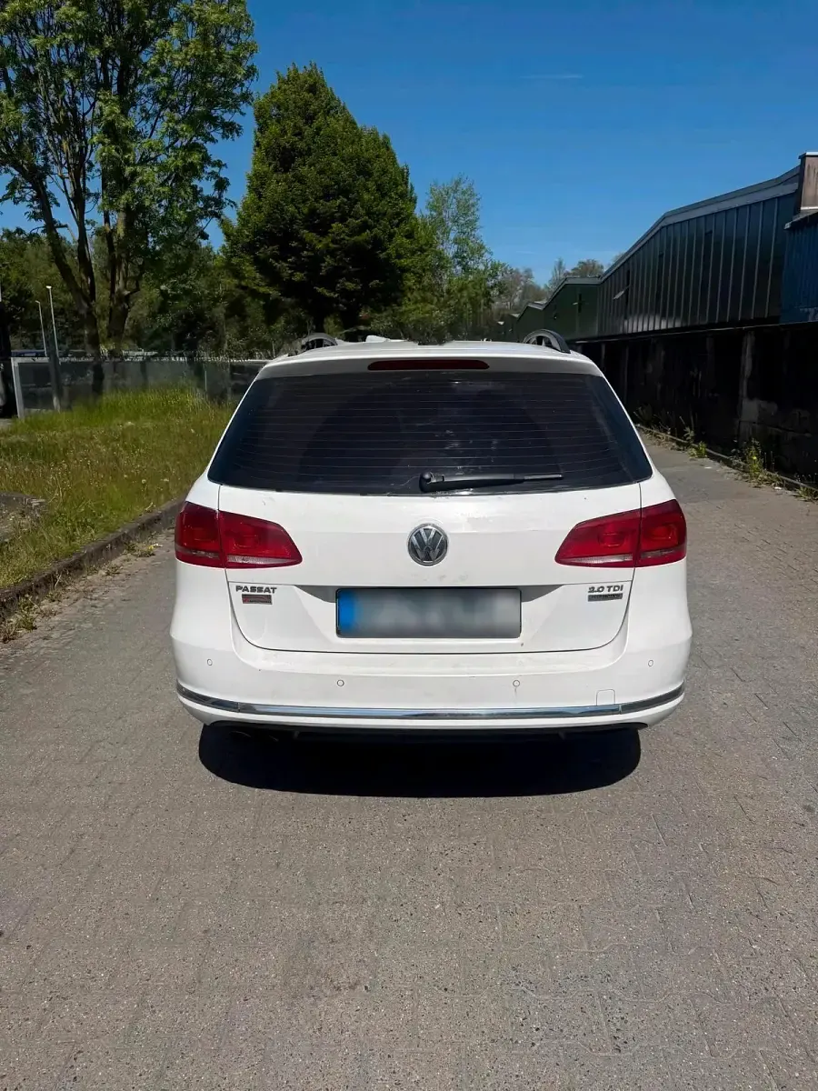 Usata VW Passat 140 CV (102 kW) 2013 Bianco Station wagon