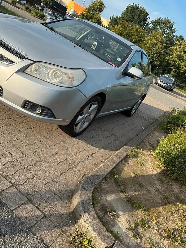 Silber Gebraucht 2008 Chevrolet Epica Limousine | 1.300 € (Superpreis) - Bild 1/4