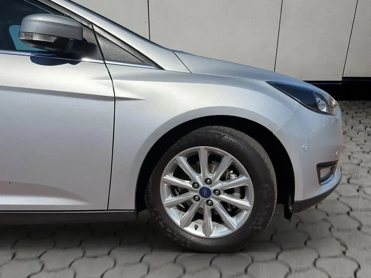 Gebraucht Ford Focus Titanium 120 PS (88 kW) 2018 Silber Kombi