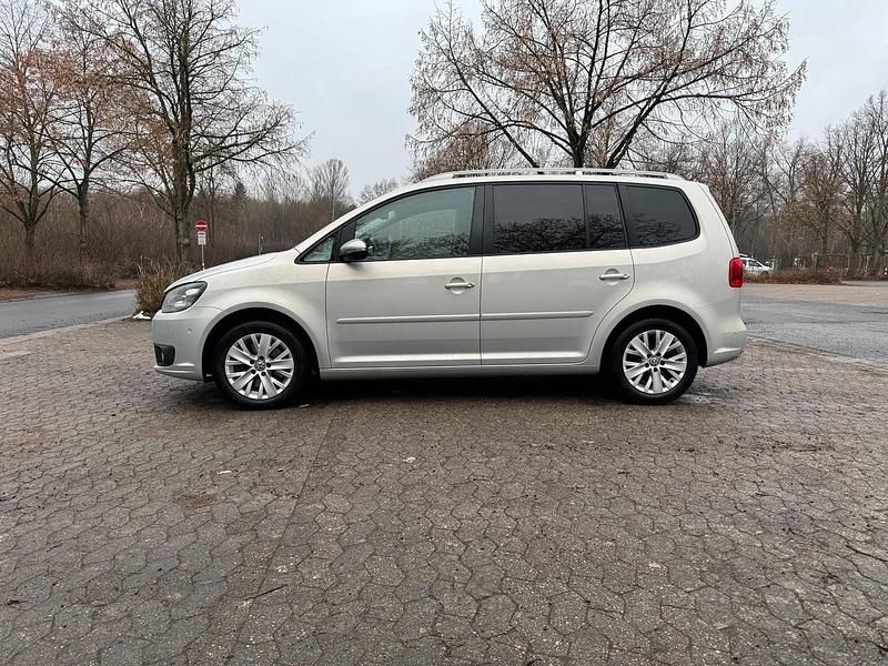 Gebraucht VW Touran 140 PS (102 kW) 2013 Grau Van / Kleinbus