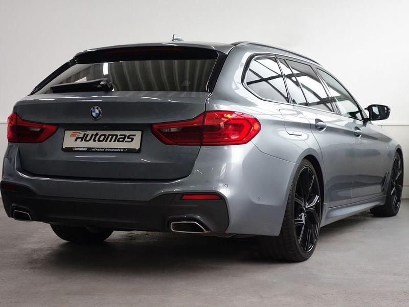 Gebraucht BMW 530 M Sport 252 PS (185 kW) 2020 Bluestone metallic Kombi