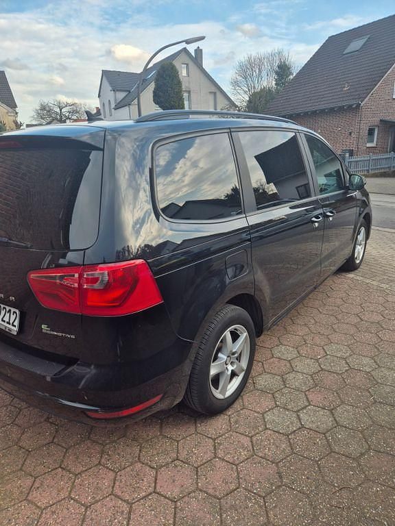 Gebraucht Seat Alhambra Style 140 PS (102 kW) 2011 Schwarz Van / Kleinbus