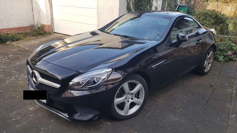 Schwarz Gebraucht 2020 Mercedes SLC200 Edition Cabrio | 32.000 € (Superpreis) - Bild 1/4