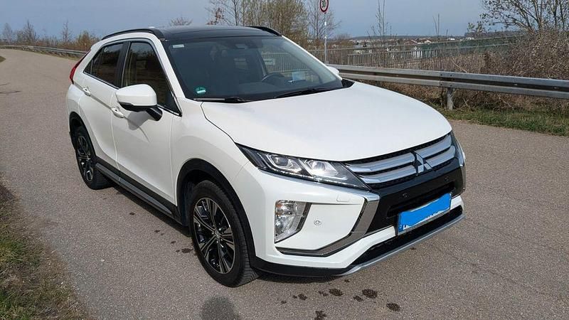 Gebraucht Mitsubishi Eclipse Cross 163 PS (119 kW) 2018 Weiß SUV