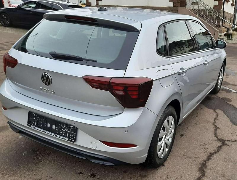 Gebraucht VW Polo Life 95 PS (69 kW) 2023 Reflexsilber metallic Kleinwagen