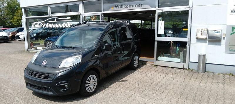 Schwarz Gebraucht 2017 Fiat Qubo Trekking Van / Kleinbus | 5.200 € (Etwas zu teuer) - Bild 1/4
