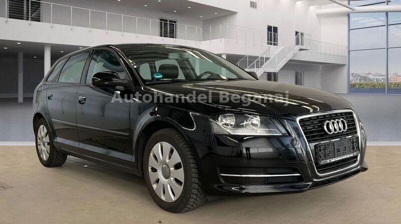 Schwarz Gebraucht 2010 Audi A3 Sportback Ambiente Limousine | 7.999 € (Fairer Preis) - Bild 1/4