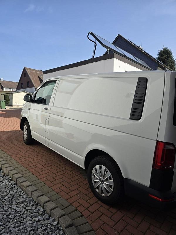 Gebraucht VW Transporter 150 PS (110 kW) 2017 Weiß Van