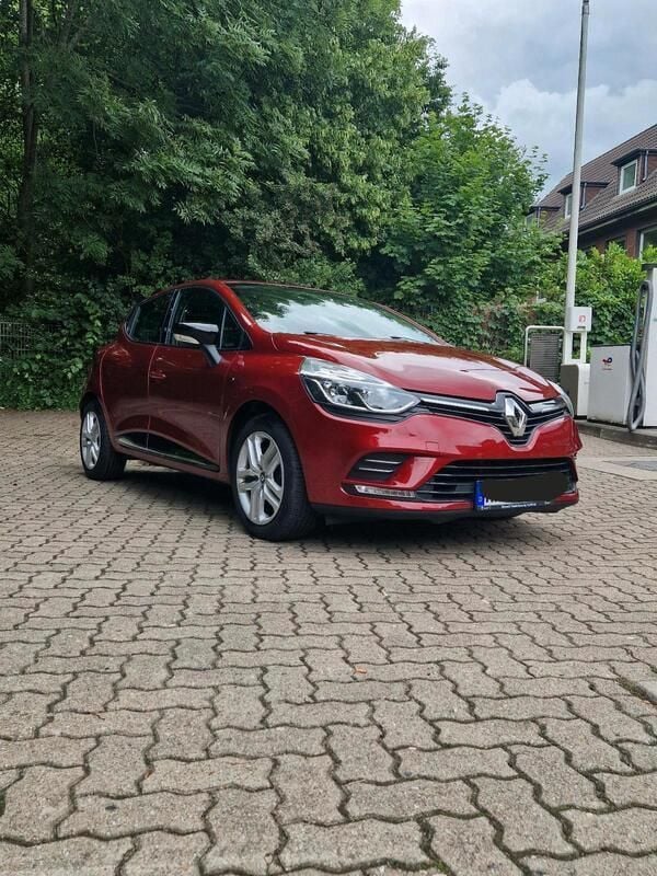 Rot Gebraucht 2017 Renault Clio IV LIMITED Kleinwagen | 7.800 € (Guter Preis) - Bild 1/4