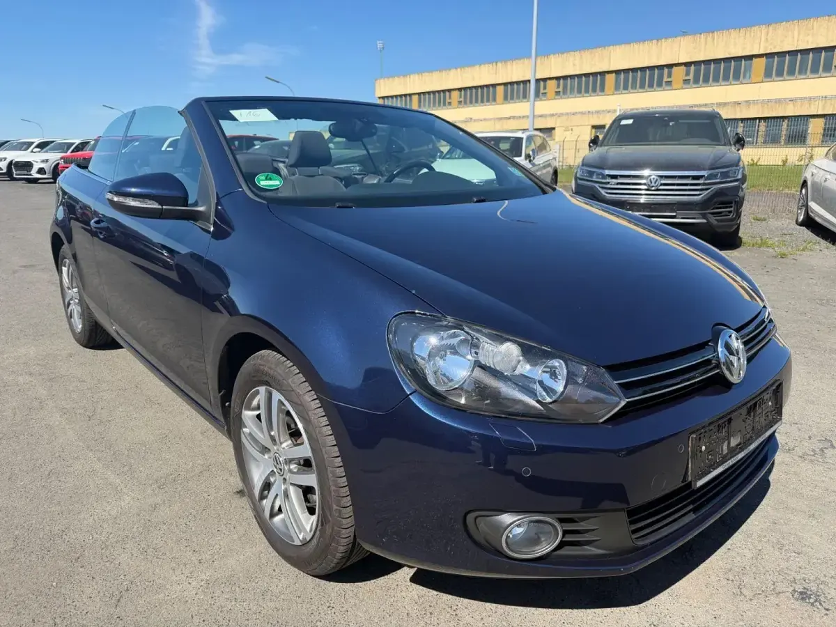 Usata VW Golf 105 CV (77 kW) 2011 Blu Cabrio