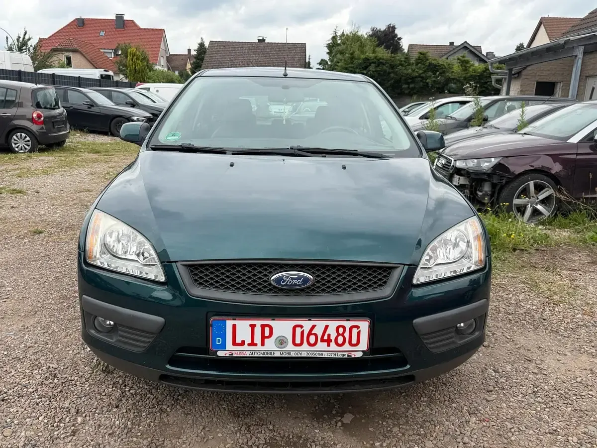 Gebraucht Ford Focus 101 PS (74 kW) 2008 Grün Limousine