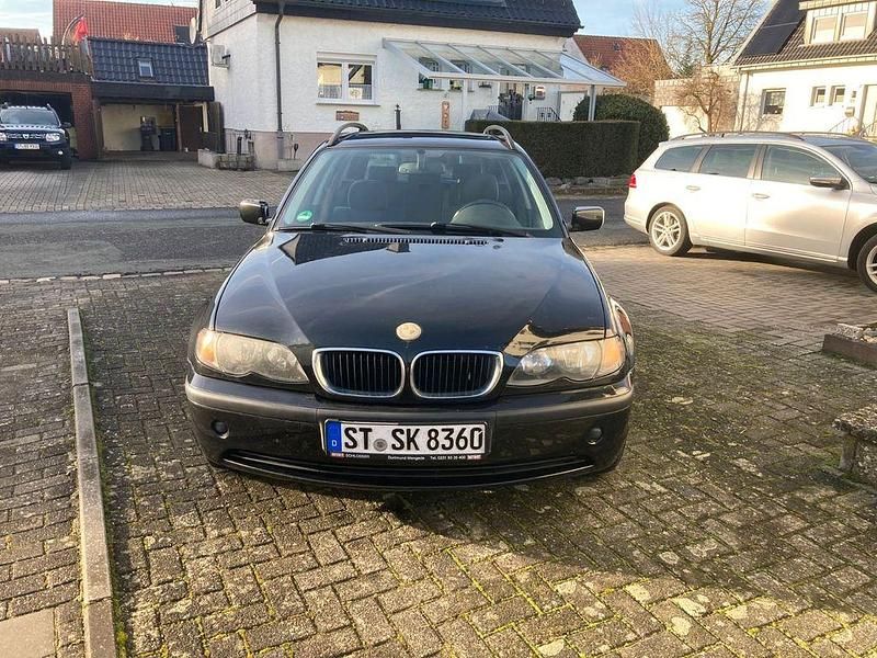 Gebraucht BMW 316 116 PS (85 kW) 2005 Schwarz Kombi