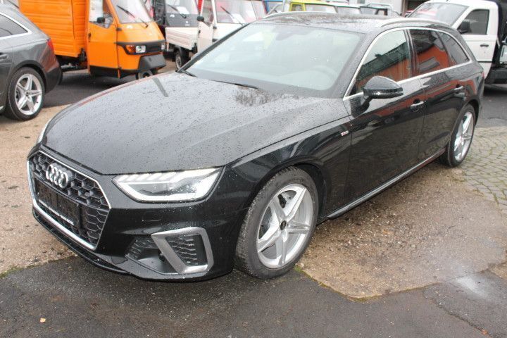 Grau Gebraucht 2022 Audi A4 S-Line Kombi | 42.890 € (Teuer) - Bild 1/4