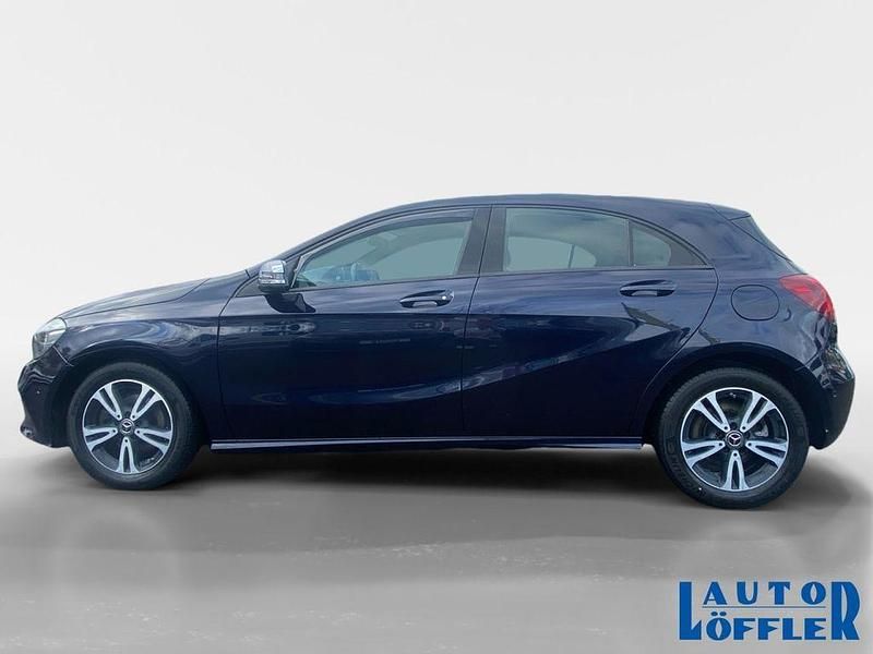 Gebraucht Mercedes A220 184 PS (135 kW) 2018 Blau Limousine