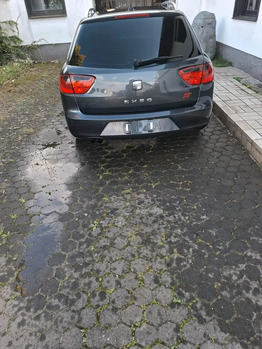 Gebraucht Seat Exeo 160 PS (117 kW) 2011 Grau Kombi