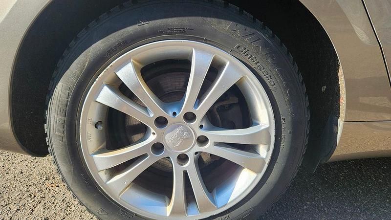 Gebraucht VW Passat Highline 150 PS (110 kW) 2012 Beige Limousine