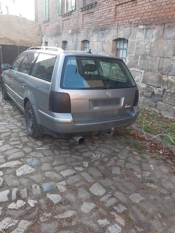 Gebraucht VW Passat 170 PS (125 kW) 2001 Grau Kombi