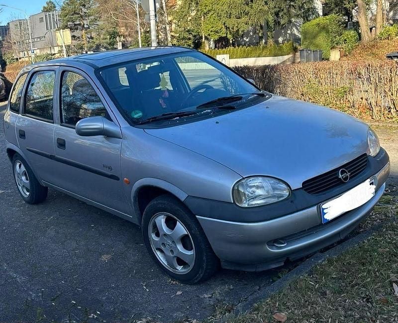 Silber Gebraucht 1999 Opel Corsa Limousine | 999 € (Guter Preis) - Bild 1/4