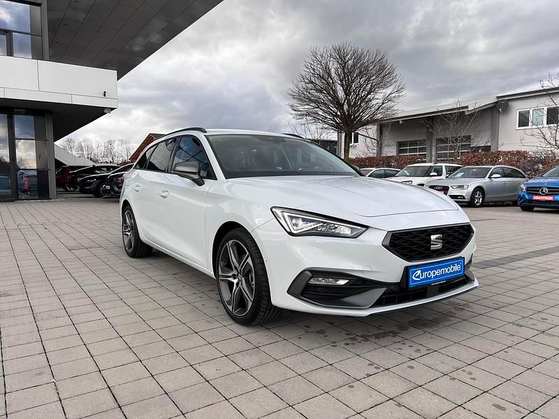 Nevada weiss metallic/weiß Gebraucht 2022 Seat Leon Beats Kombi | 20.490 € (Guter Preis) - Bild 1/4