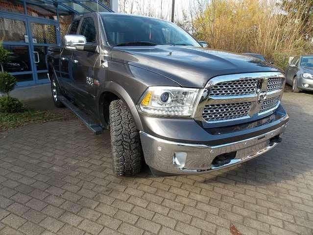 Gebraucht Dodge Ram 401 PS (294 kW) 2014 Grau metallic Pickup