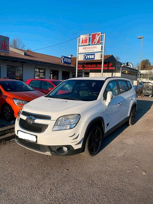 Gebraucht Chevrolet Orlando 164 PS (120 kW) 2012 Weiß Van / Kleinbus