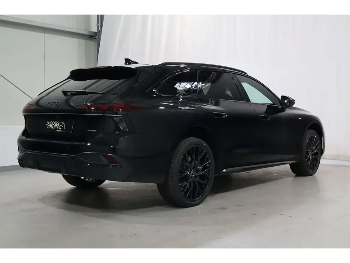 Neu Audi A6 Edition .1 299 PS (219 kW) 2026 Schwarz Kombi