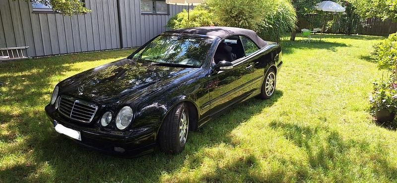 Schwarz Gebraucht 2002 Mercedes CLK430 Elegance Cabrio | 14.999 € (Teuer) - Bild 1/4