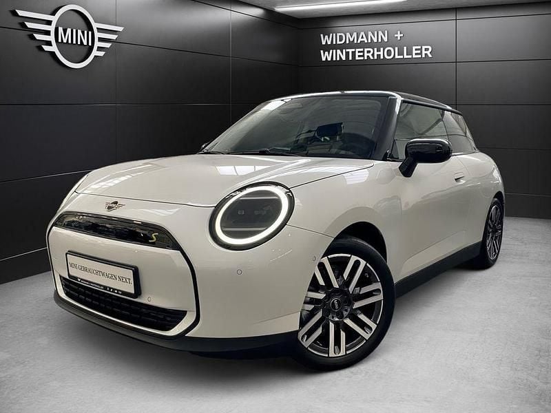 Gebraucht Mini Cooper SE Classic 160 kW (218 PS) 2025 Weiß Kleinwagen