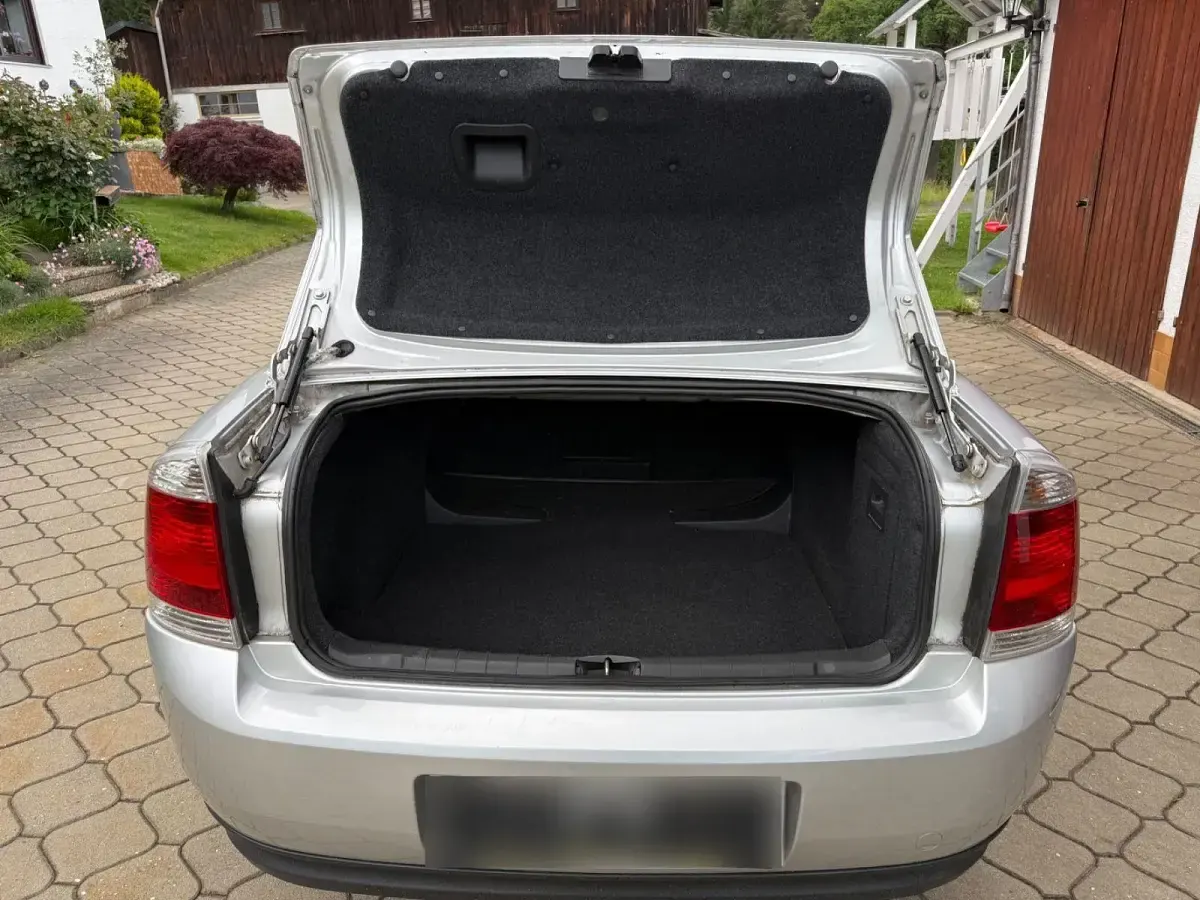 Gebraucht Opel Vectra 122 PS (89 kW) 2004 Grau Limousine