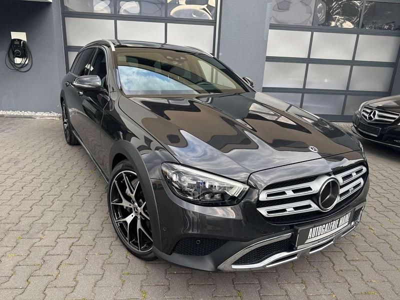 Graphitgrau Gebraucht 2021 Mercedes E450 Kombi | 53.890 € (Fairer Preis) - Bild 1/3