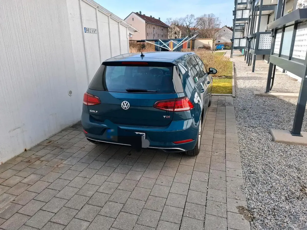 Occasion VW Golf VII Trendline 116 ch (85 kW) 2017 Vert Berline